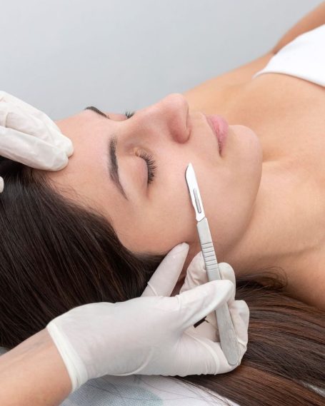 Dermaplaning